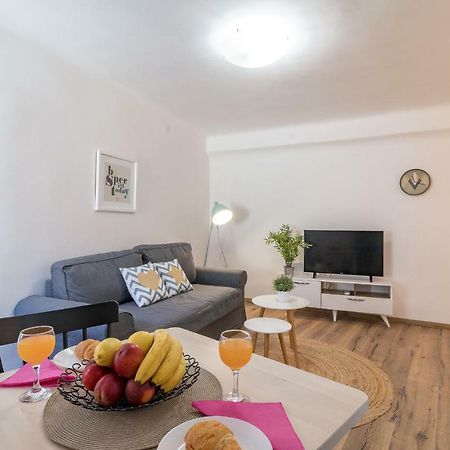Central New Apartment Nonna Mara Rovinj Ngoại thất bức ảnh